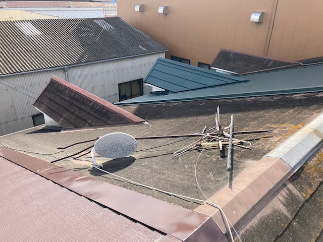 倒れたアンテナ・別角度